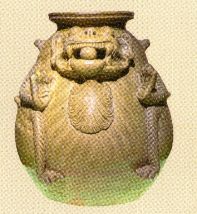 青釉神兽瓷尊