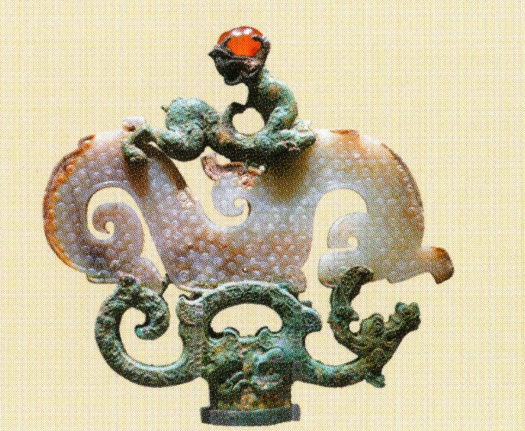铜鎏金嵌玉三龙形饰